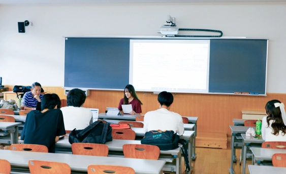大月短期大学-授業風景